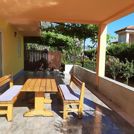 Cozy Apartments With Sea View Нови Винодолски Екстериор снимка