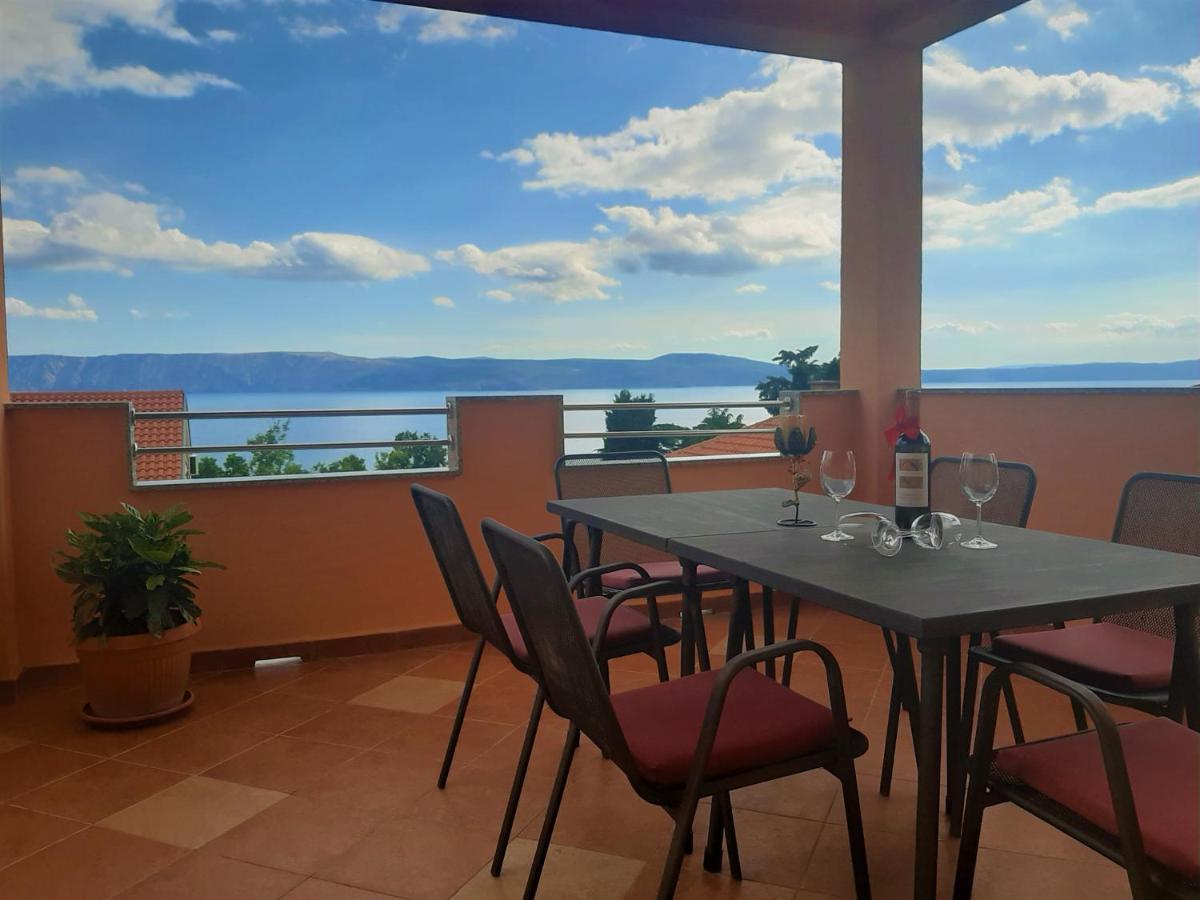 Cozy Apartments With Sea View Нови Винодолски Екстериор снимка