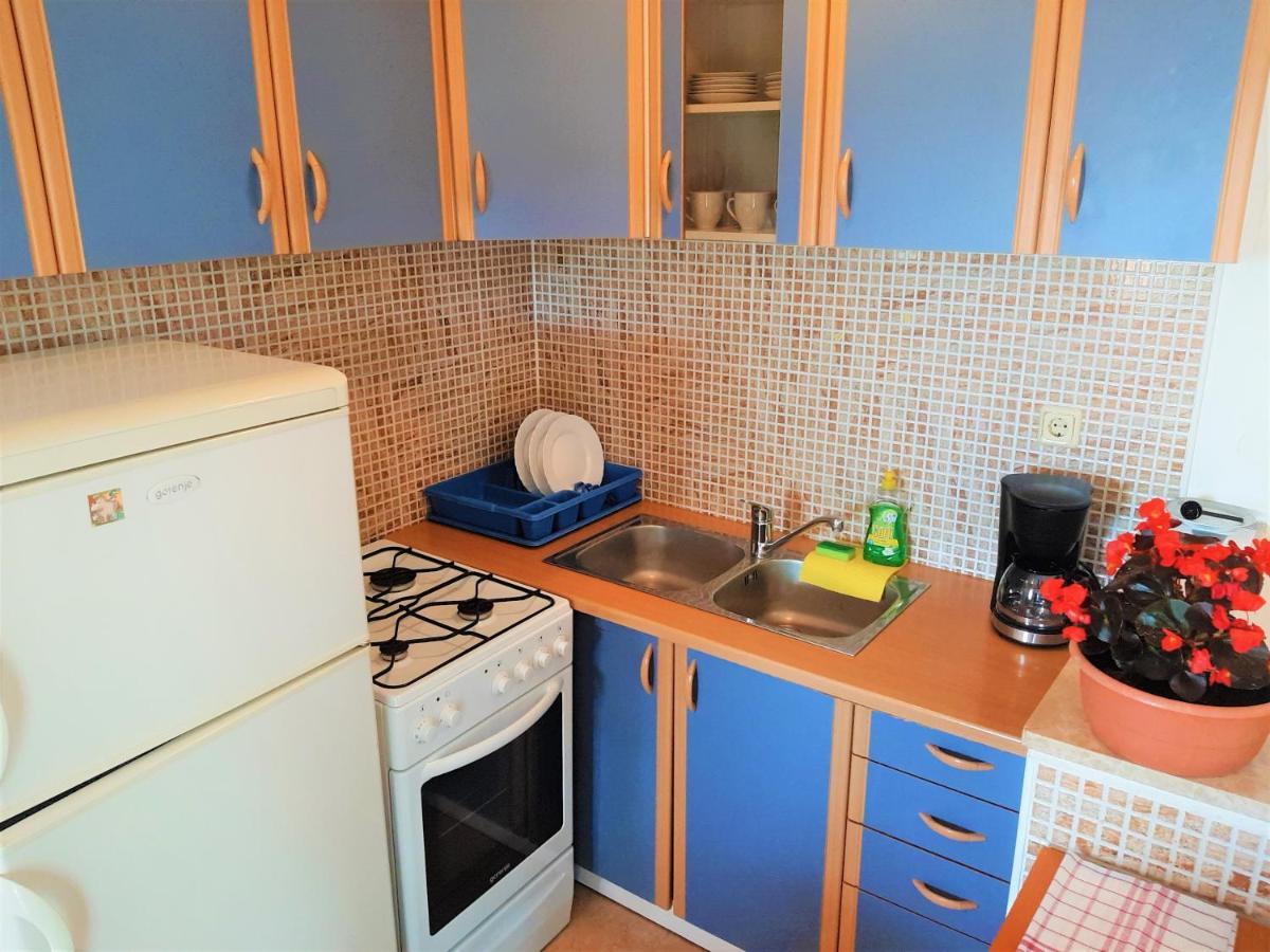 Cozy Apartments With Sea View Нови Винодолски Екстериор снимка