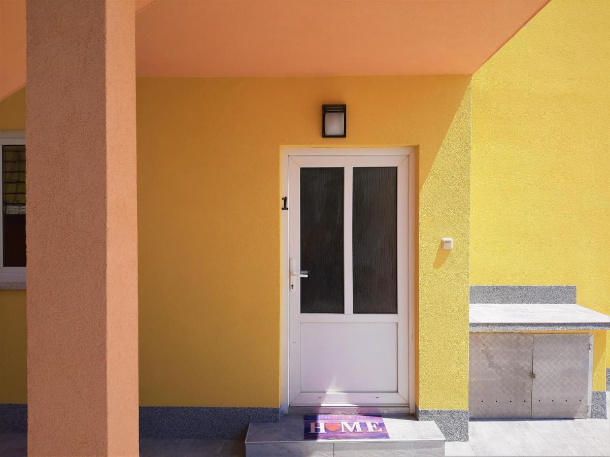 Cozy Apartments With Sea View Нови Винодолски Екстериор снимка