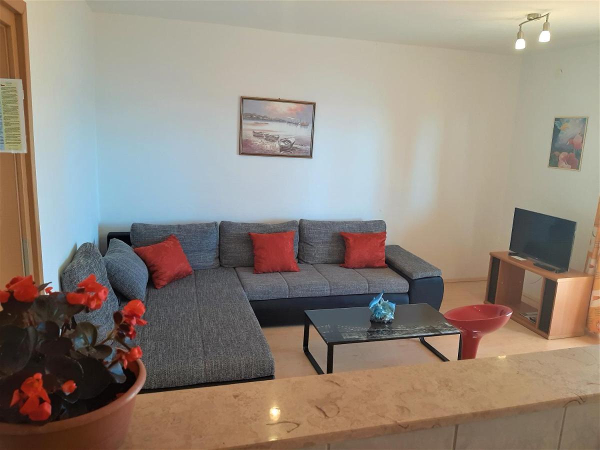 Cozy Apartments With Sea View Нови Винодолски Екстериор снимка
